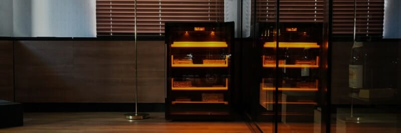 Tủ bảo quản Cigar EuroCave V-PURE-S 1000 điếu
