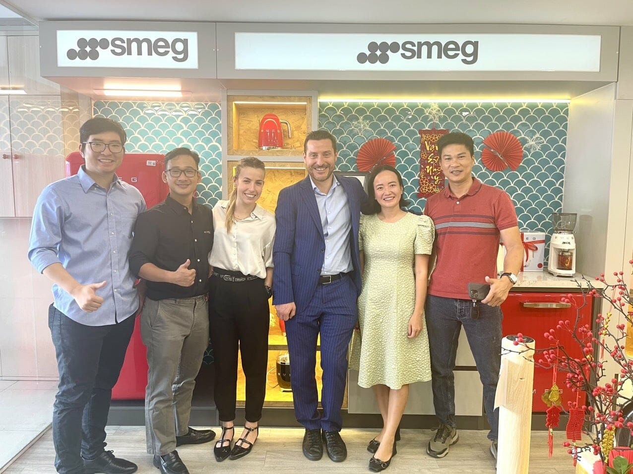 Đại diện thương hiệu Smeg Italia thăm và làm việc tại Showroom Bếp Lê Phan Hồ Chí Minh