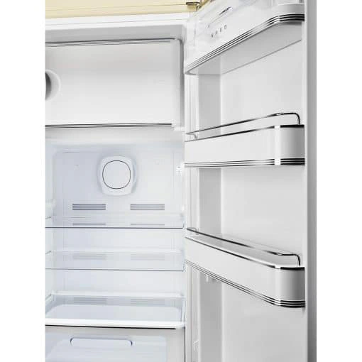 Tủ lạnh Smeg FAB28RCR5 với các đường mạ Crom sang trọng