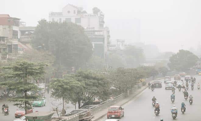 Tình trạng ô nhiễm không khí hiện nay tại Hồ Chí Minh và Hà Nội
